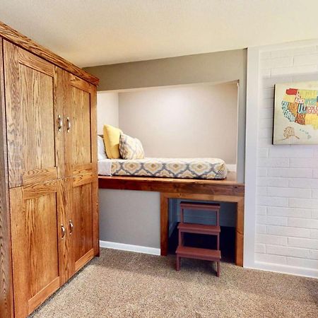 Downtown Cozy Home Base - Purple Sage 3 モアブ エクステリア 写真