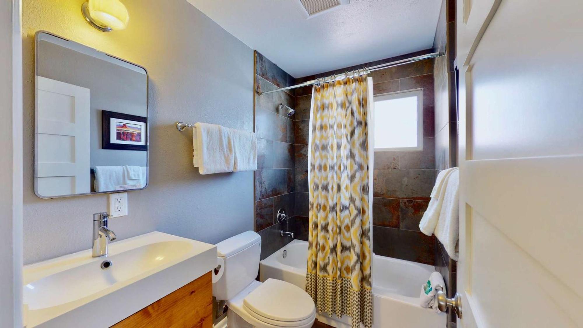 Downtown Cozy Home Base - Purple Sage 3 モアブ エクステリア 写真