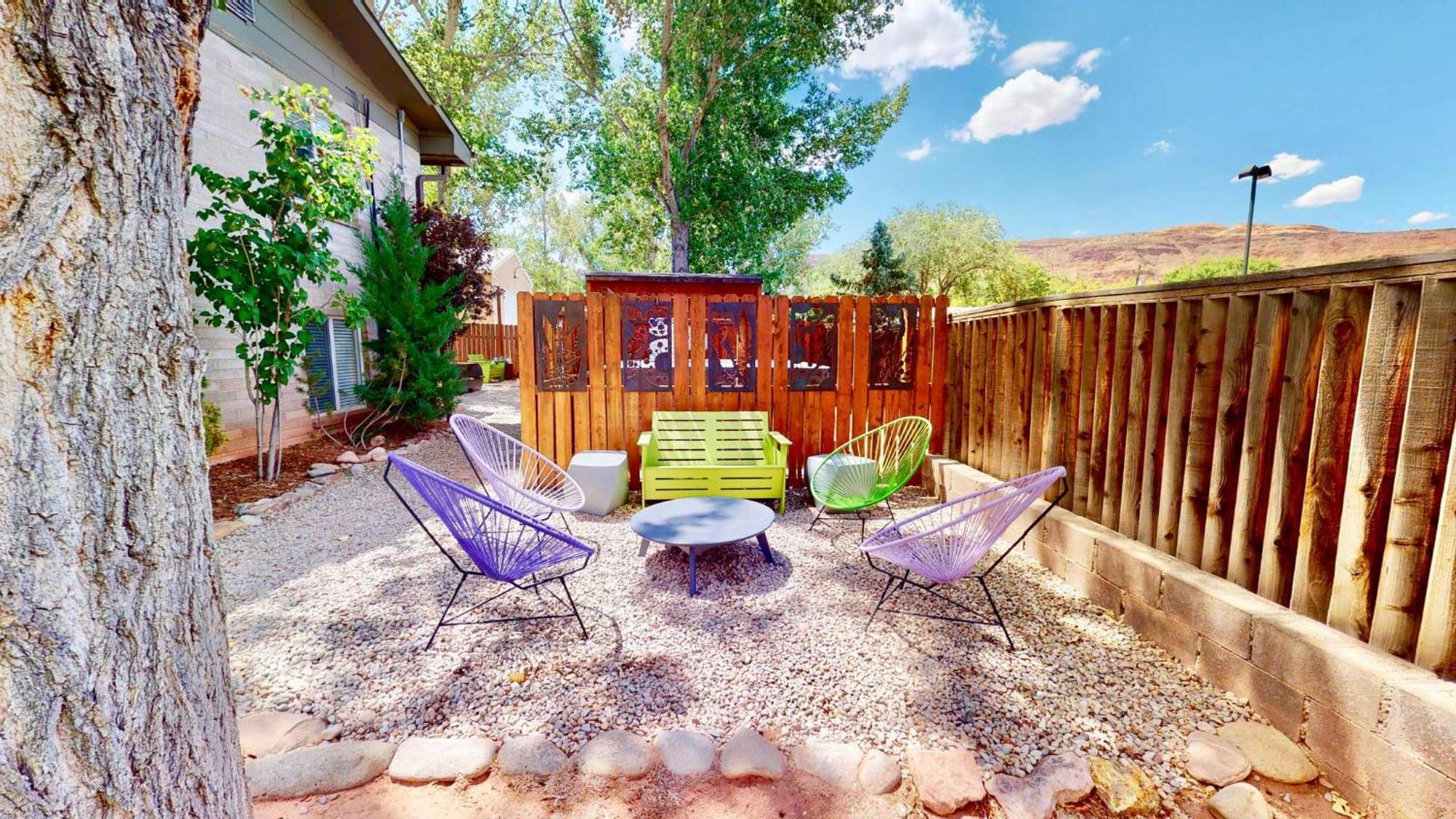 Downtown Cozy Home Base - Purple Sage 3 モアブ エクステリア 写真